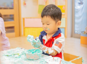 泡遊び 1歳児保育 感触遊び 制作