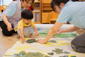 京都市保育園 右京区保育園 小規模保育園 活動の様子 制作