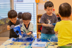 京都市保育園 右京区保育園 小規模保育園 活動の様子 制作